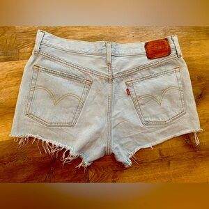 Levi’s Cut off shorts